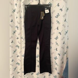 New Lee pull on pants